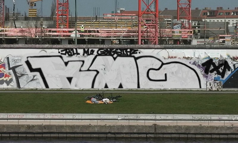 Bombing 1395349985580