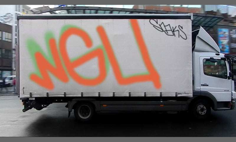 Bombing 1396198275088