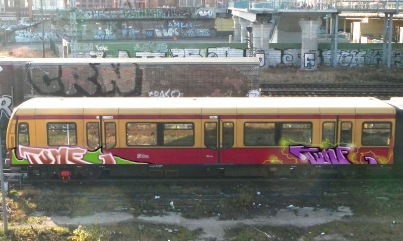 Bombing 1398334194143