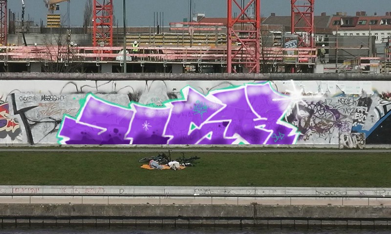 Bombing 1398538153732